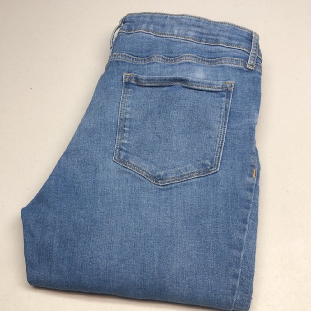 OLD NAVY MID-RISE SUPER SKINNY JEANS 16/33x30 ⭐️